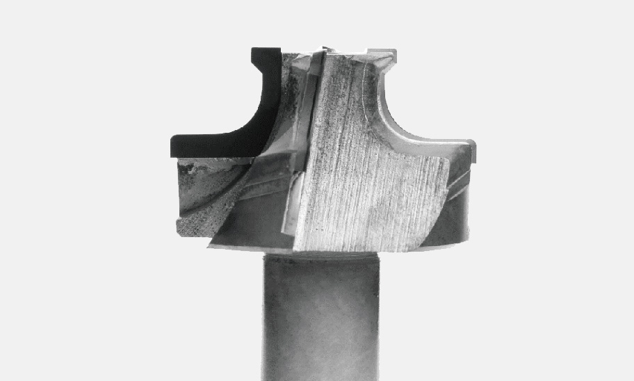 PCD 4刃輪郭カット加工.jpg